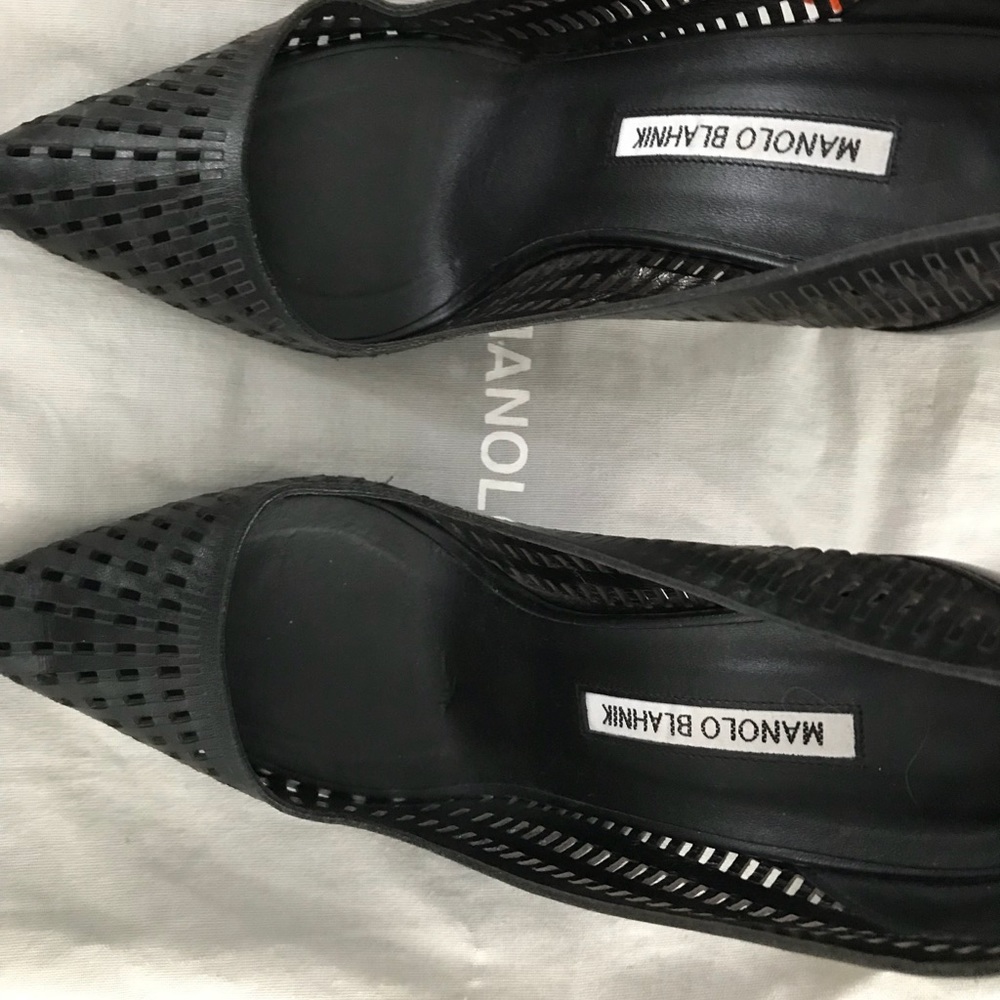 Manolo Blahnik black leather heels